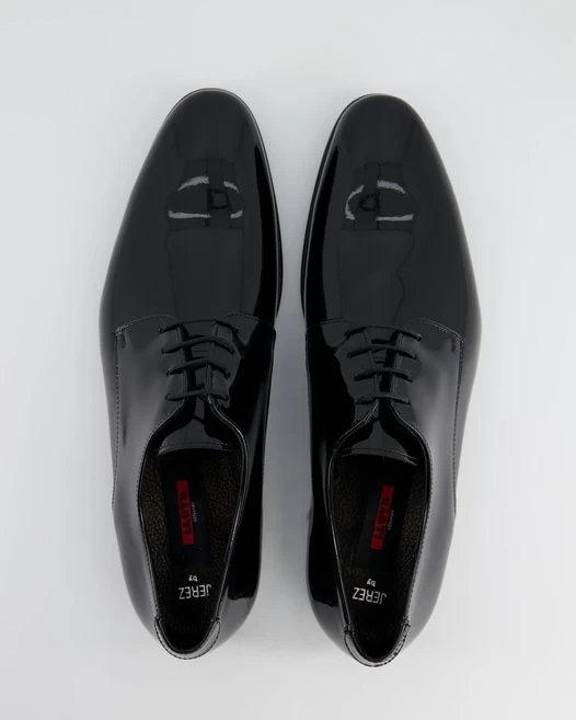 Lloyd Jerez In Schwarz 4 Lloyd Jerez In Schwarz – Bild 4